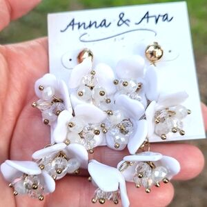 Anna & Ava White Flower Post Earrings